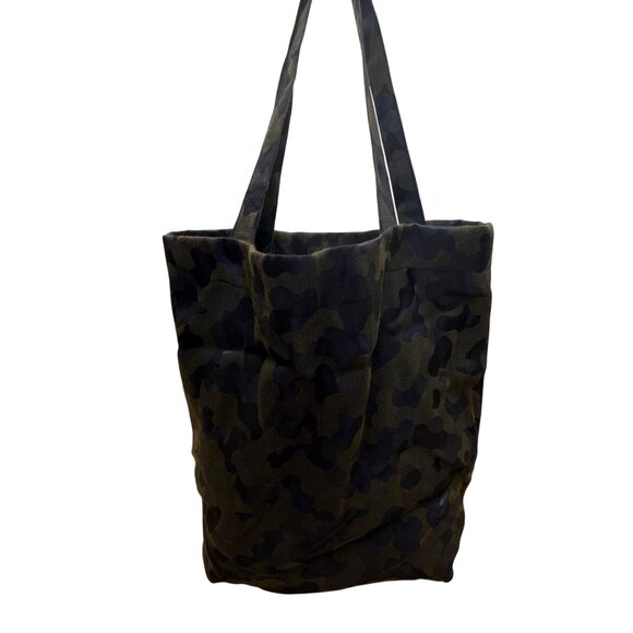 Zara Women’s Black & Green Camouflage Print Nylon Interior Pocket Tote Bag - Picture 3 of 10